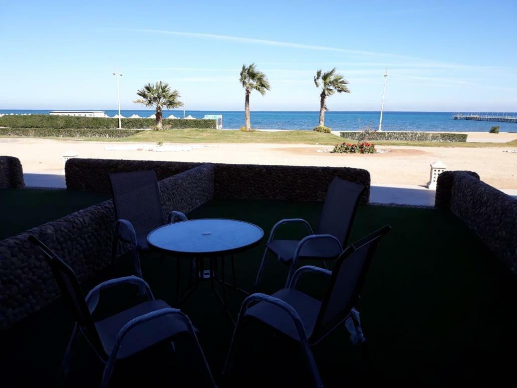 Seaview Chalets In Porto South Beach - Families Only Ain Sukhna Dış mekan fotoğraf